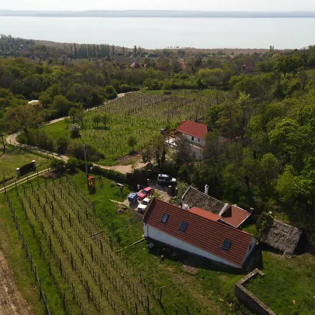Sun & Wine Balaton Vila Ábrahámhegy